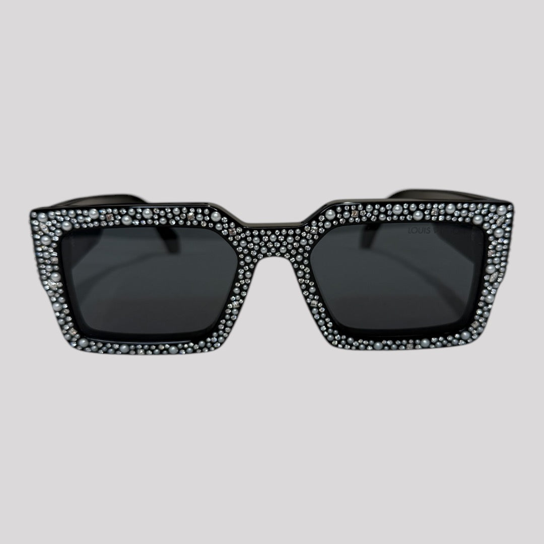 Louis Vuitton LV Clash Pearls & Strass Runway Sunglasses