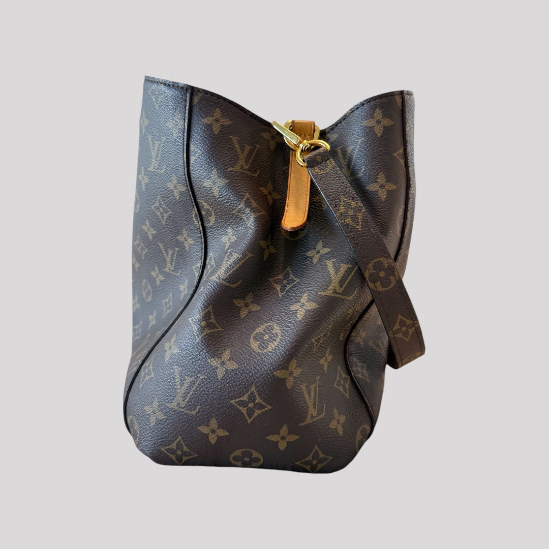 Louis Vuitton LV Monogram Montaigne GM
