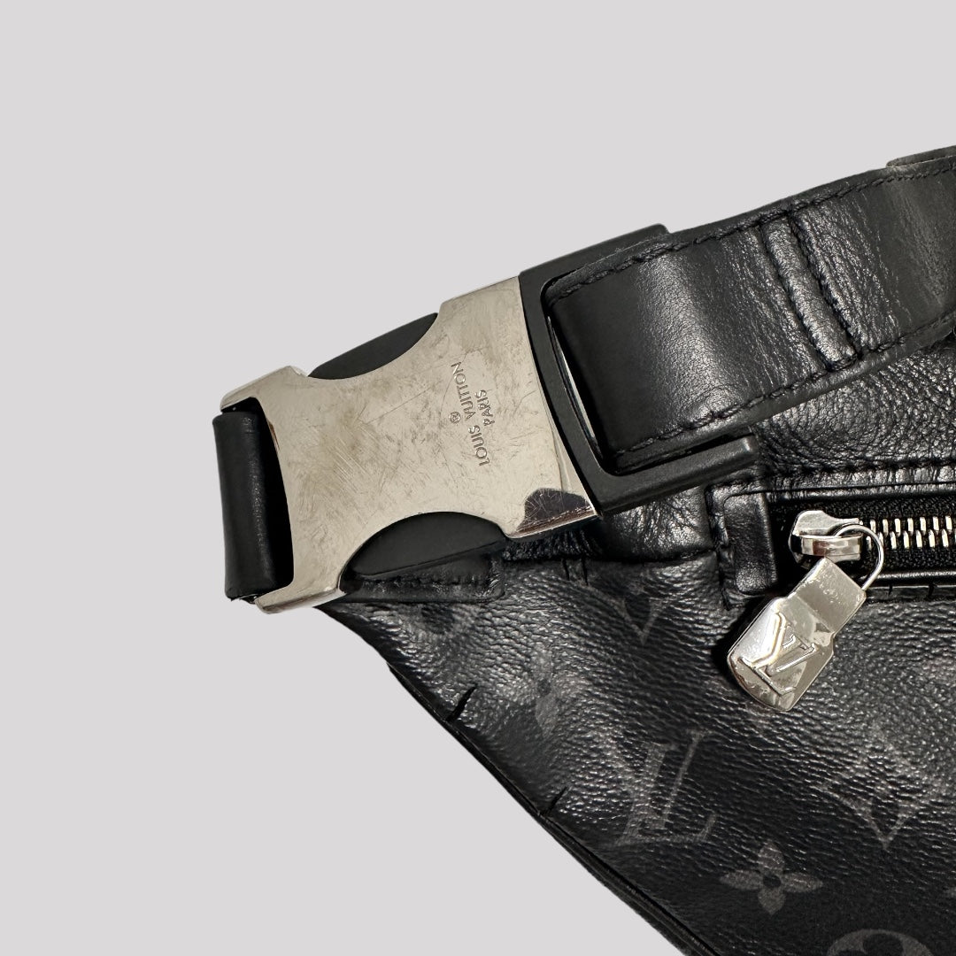 Louis Vuitton Discovery Monogram Eclipse Canvas Bumbag