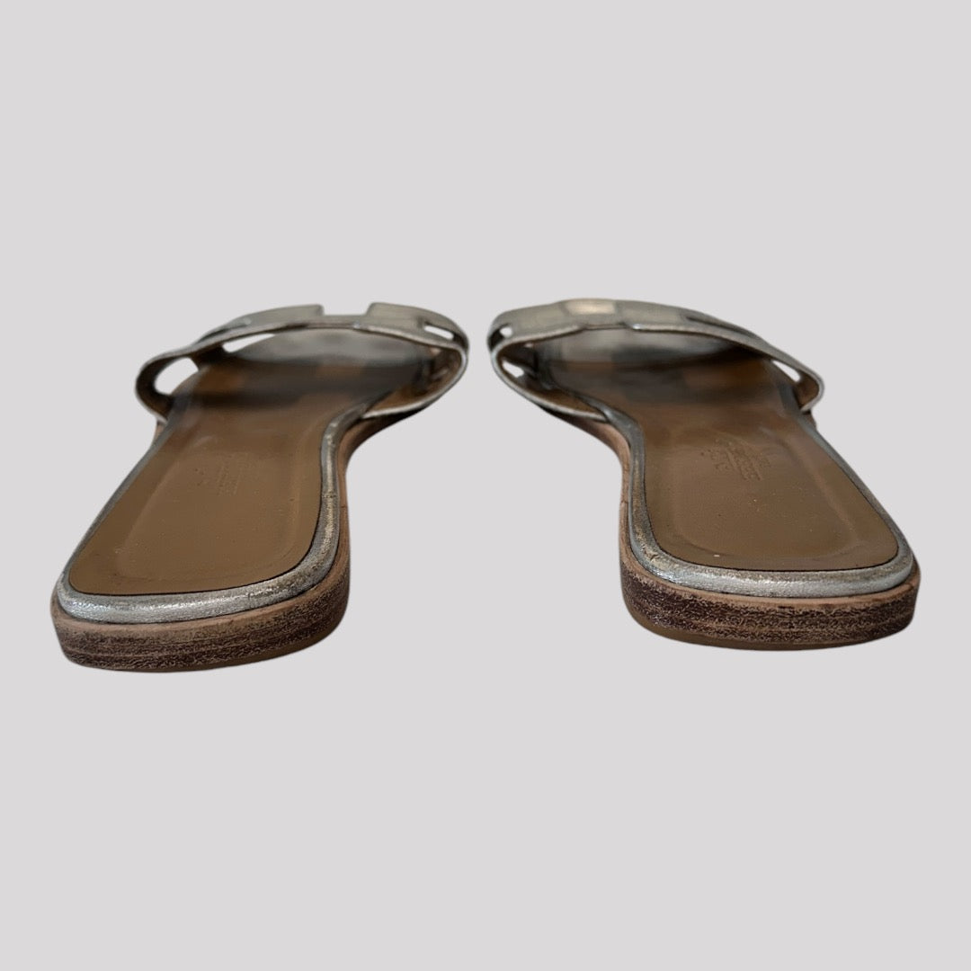 Hermes Oran Flat Sandals Brown