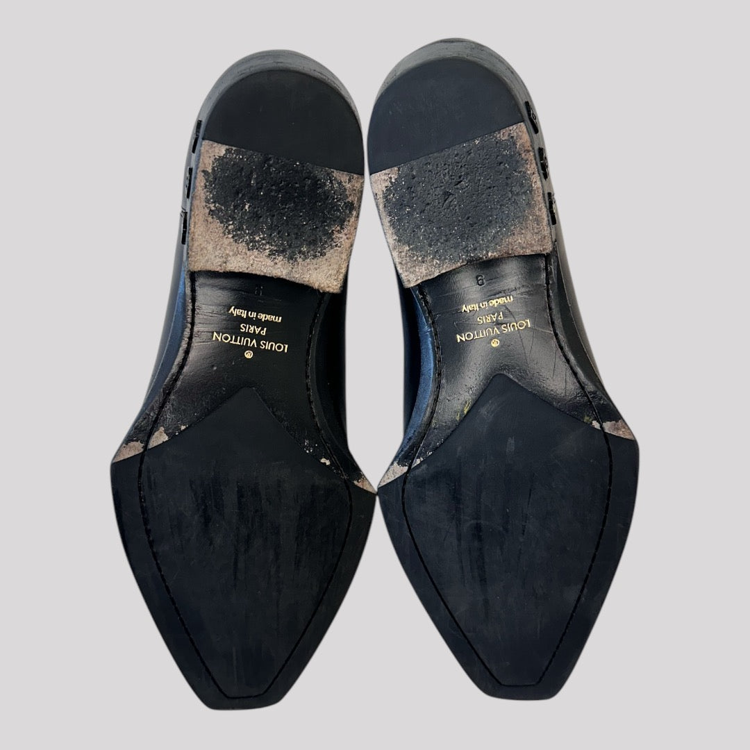 Louis Vuitton Chelsea LV Flex Leather Boots