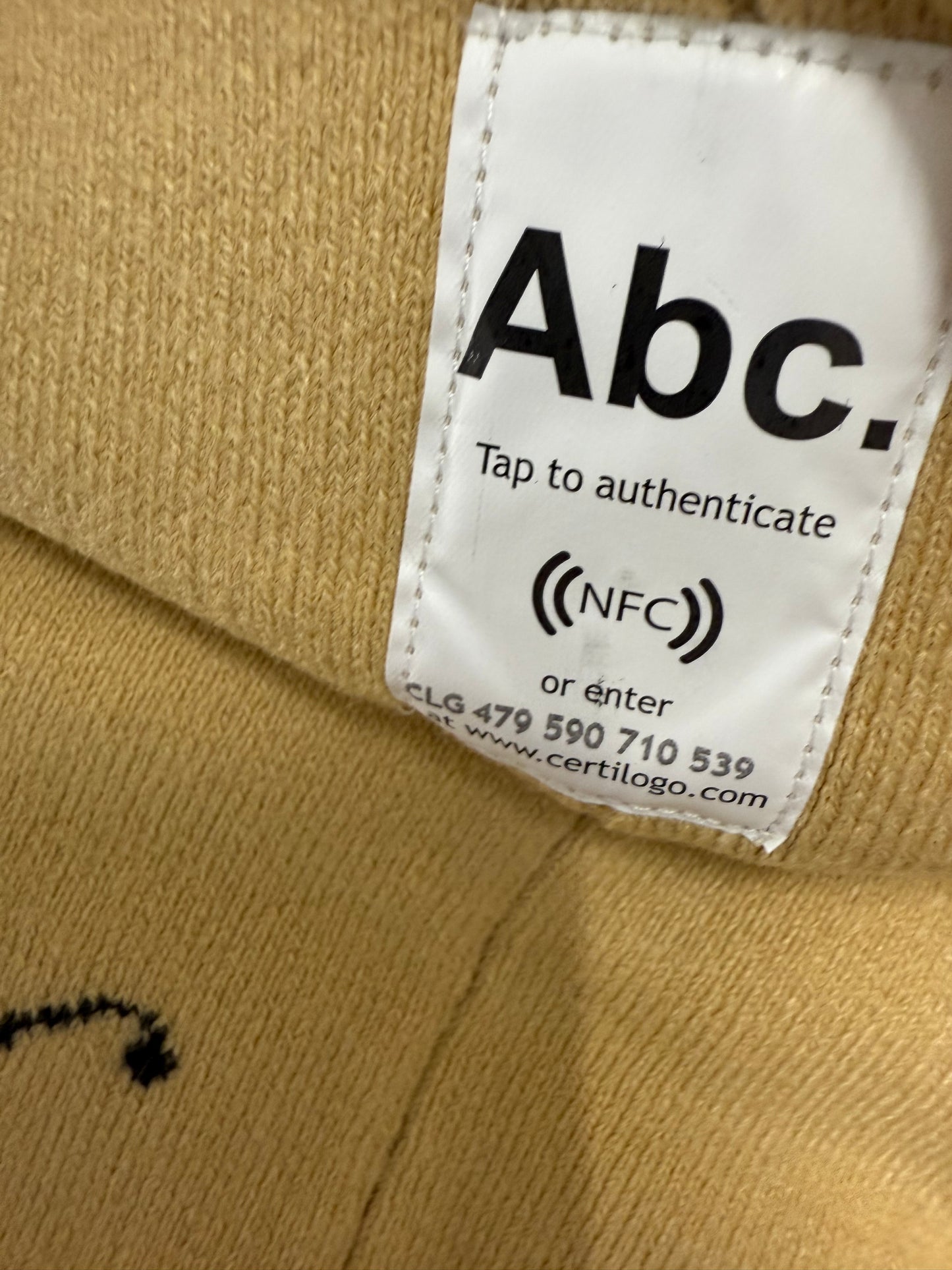 Advisory Board Crystals ABC Study In Camo iii Beanie