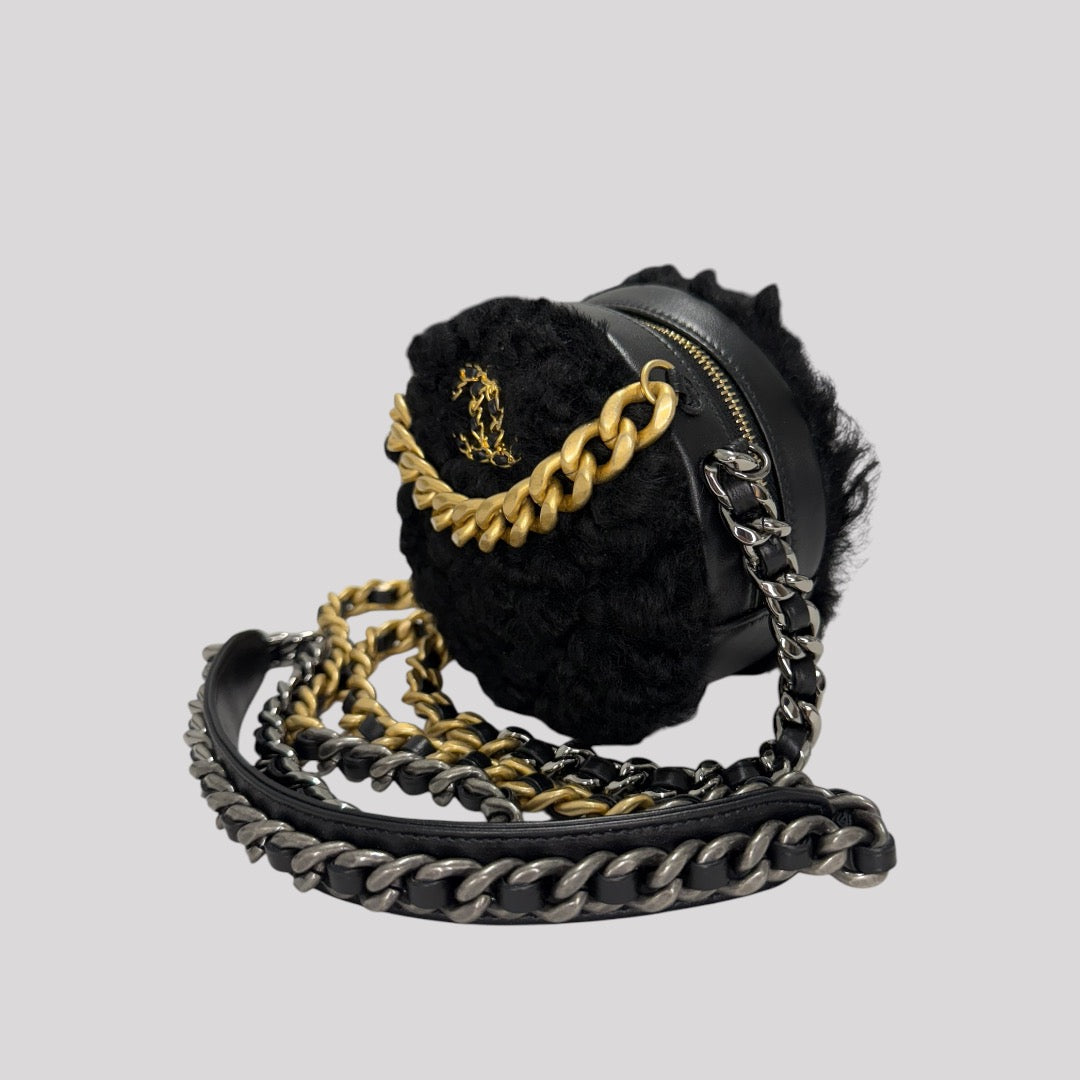 Chanel 19 shearling Round Clutch