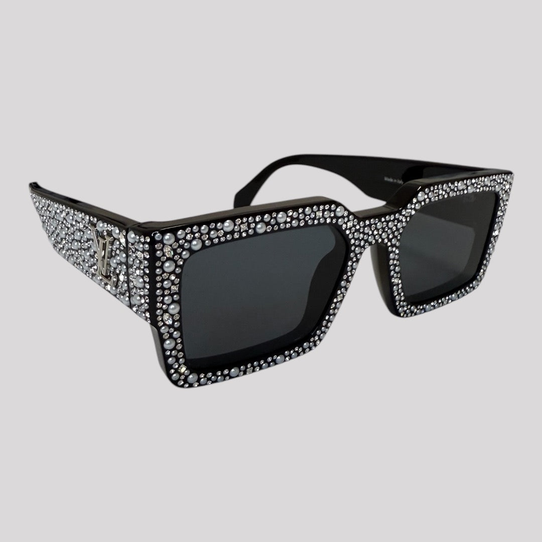 Louis Vuitton LV Clash Pearls & Strass Runway Sunglasses