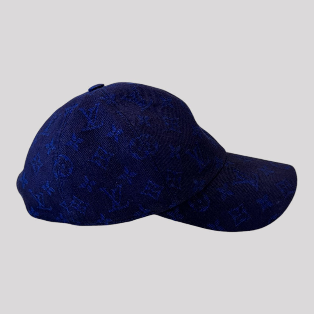 Louis Vuitton Monogram Essential Cap
