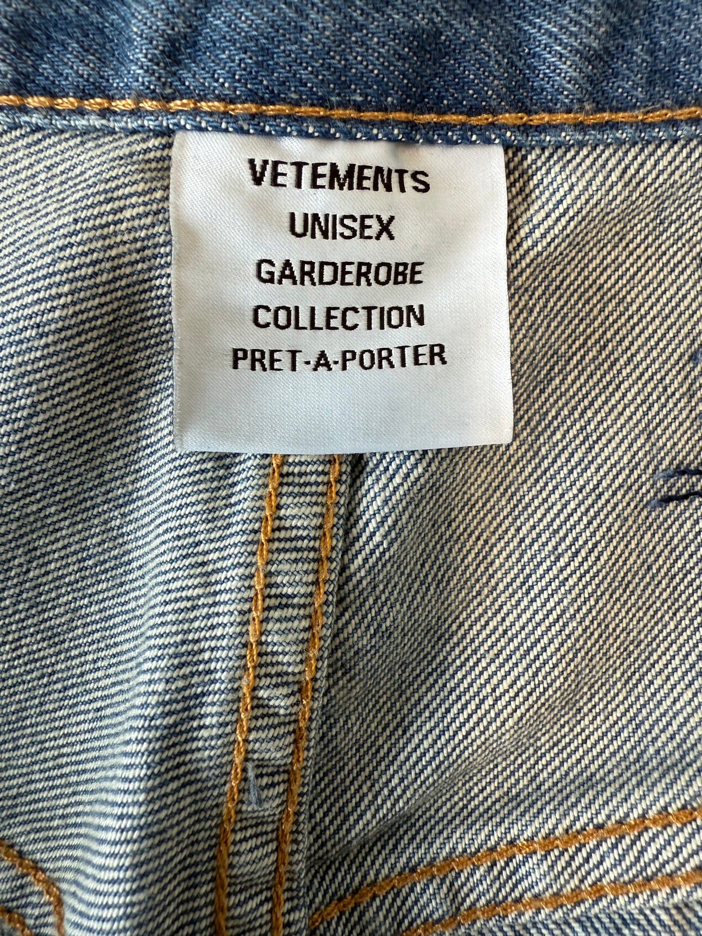 Vetements Trashed Big Shape Jeans