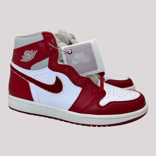 Nike Air Jordan 1 Retro High OG Varsity Red