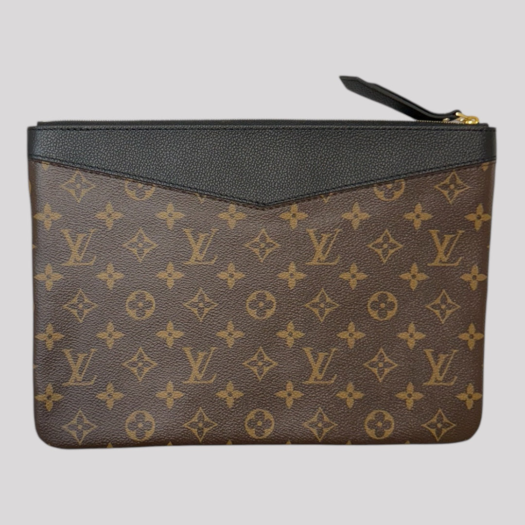 Louis Vuitton Monogram Daily Pouch