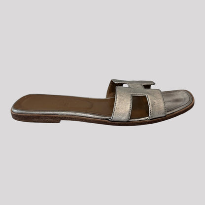 Hermes Oran Flat Sandals Brown