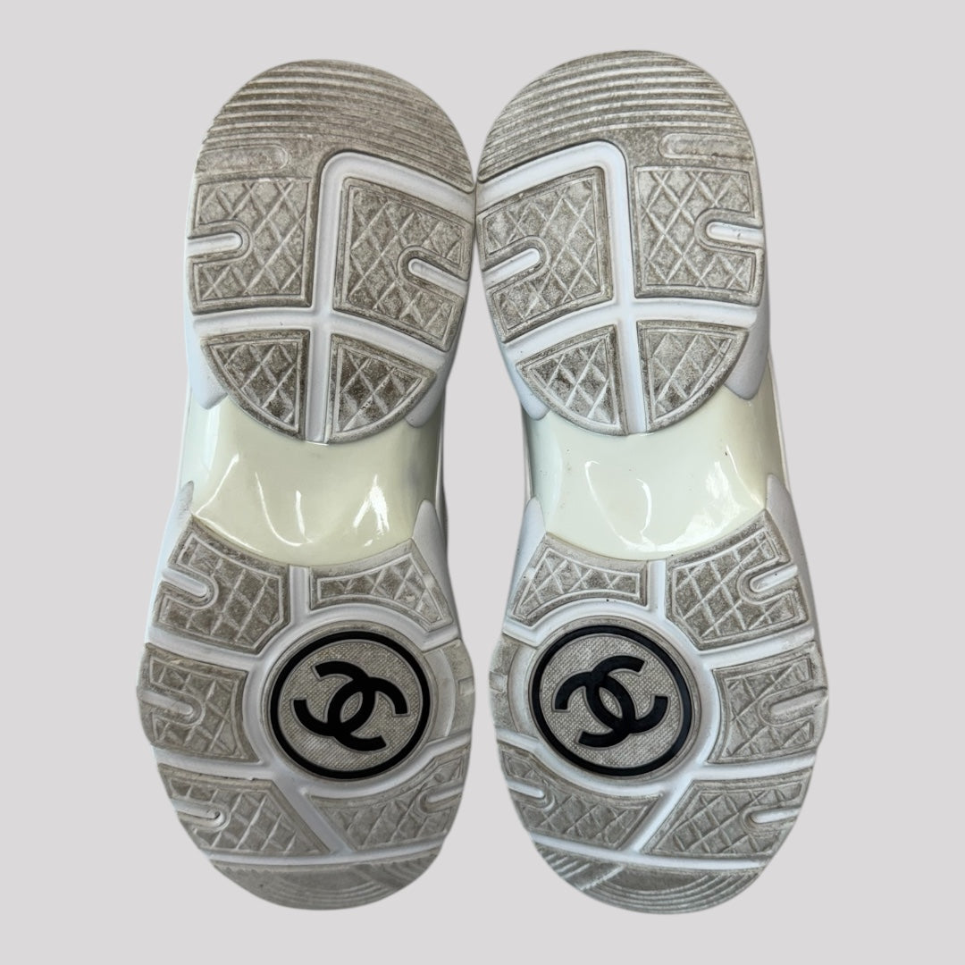 Chanel CC Logo White Suede Pink Trainer Sneakers