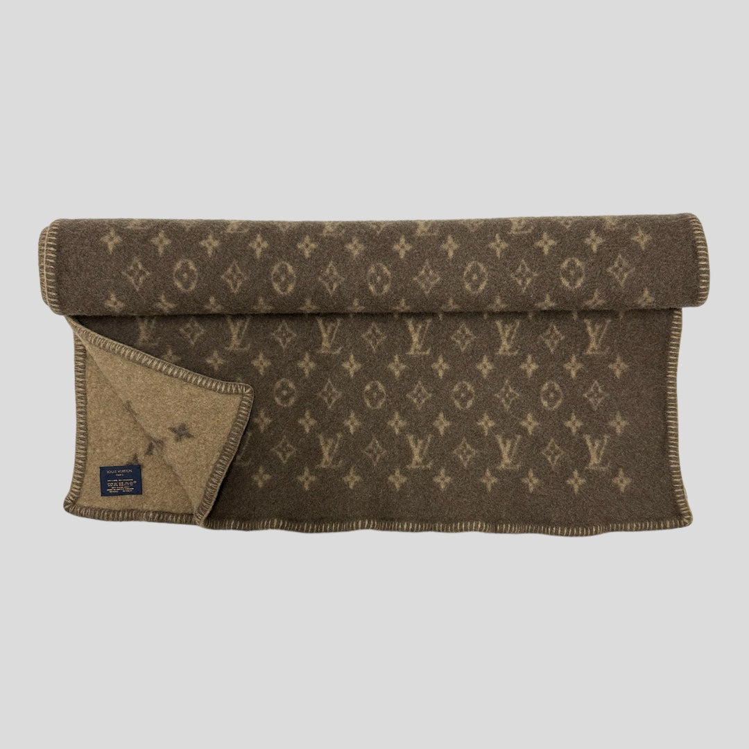 Louis Vuitton Neo Monogram Blanket