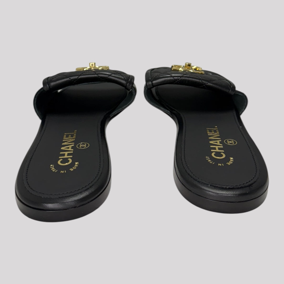 Chanel Interlocking Logo Quilted Leather Slides