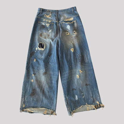 Vetements Trashed Big Shape Jeans